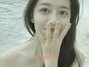 Ainsliee