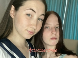 Antoniaandmae
