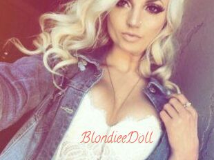BlondieeDoll