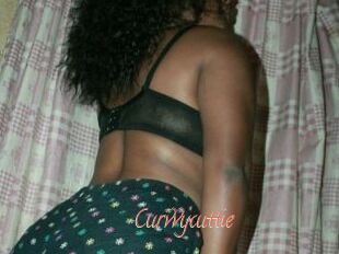 Curvvycuttie