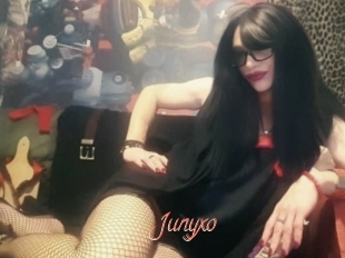 Junyxo