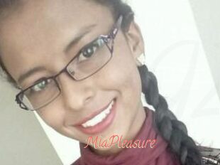 Mia_Pleasure