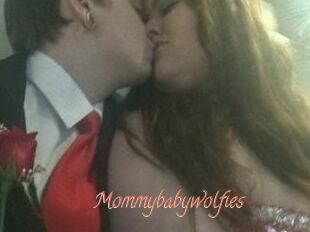 Mommybabywolfies