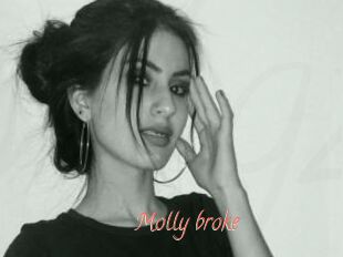 Molly_broke