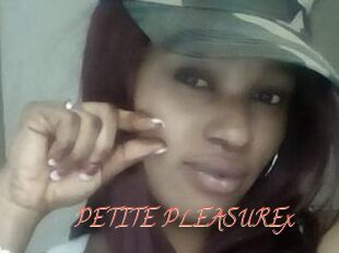 PETITE_PLEASUREx
